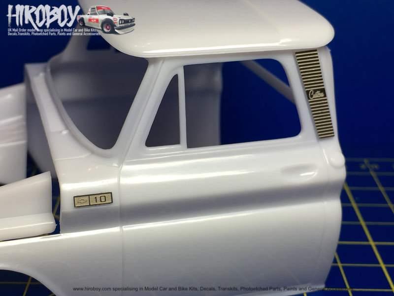 CTM24116 PETERBILT 378/379 SQUARE HEADLIGHTS PHOTOETCHED 1/24 | ST