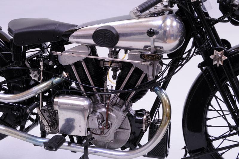 1:9 Brough Superior SS100 Full Detail Multi Media Kit | MFH K485