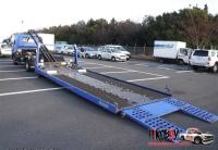 1:24 Isuzu ELF Flatbed Truck