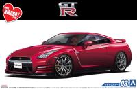 1:24 Nissan R35 GT-R Pure Edition 2014 (R35) c/w Engine Model Kit