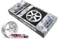 1:24 18" Volk Racing TE37 Wheels and Tyres (White)