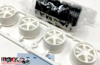 1:24 18" Volk Racing TE37 Wheels and Tyres (White)
