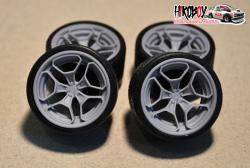 1:24 20" Wheels Rotiform HUR with Tyres