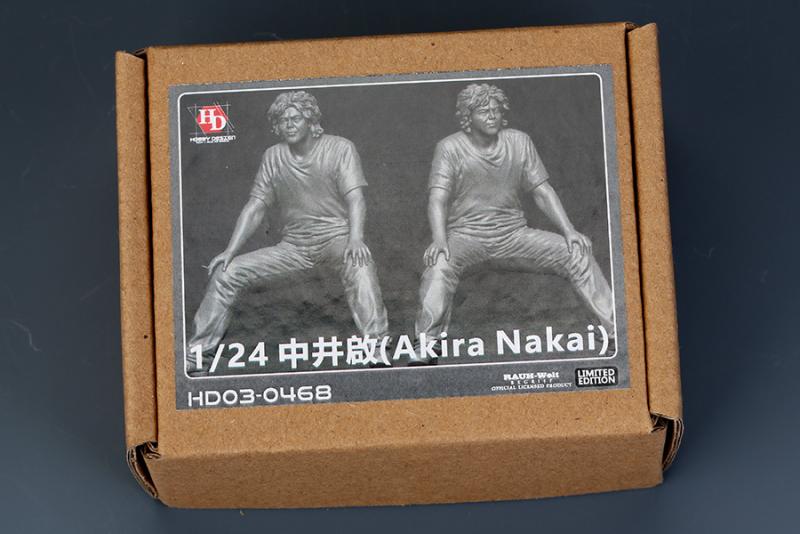 1:24 Akira Nakai Sitting Down (Rauh-Welt Begriff - RWB)  Resin Figure 中井啓